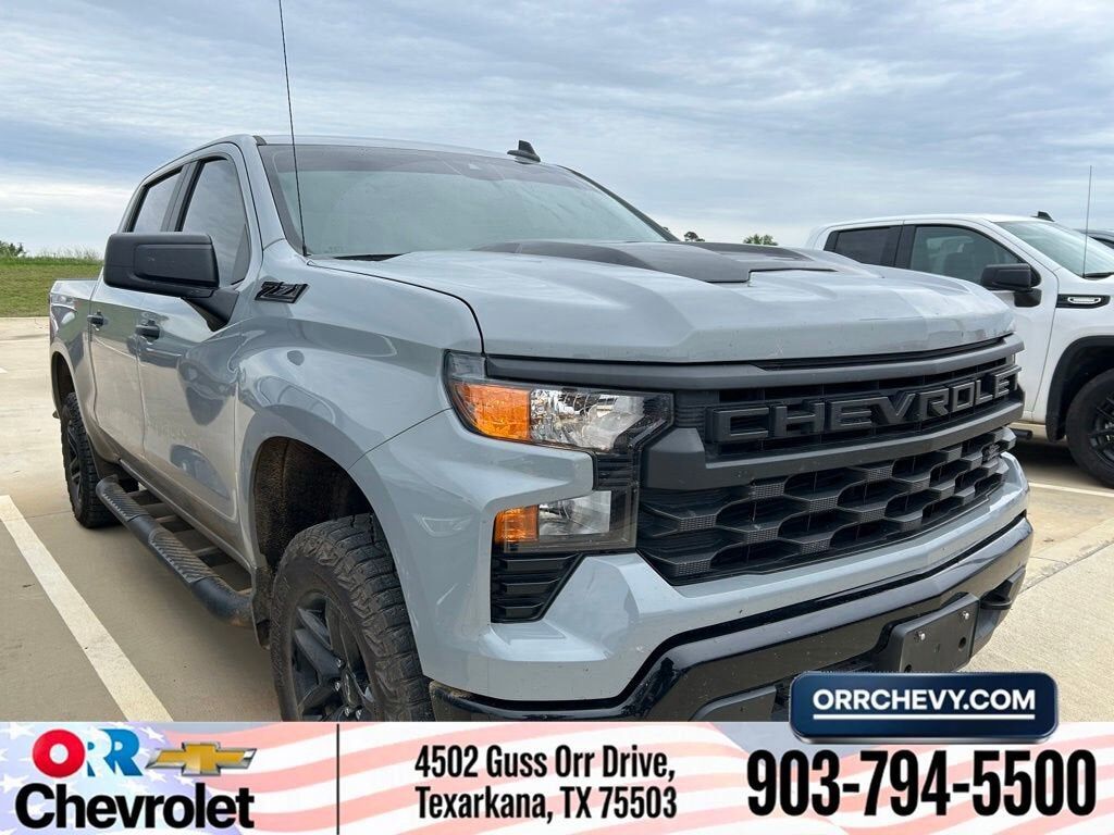 2025 CHEVROLET Silverado