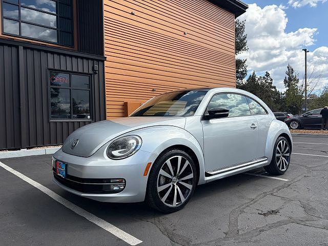 2012 VOLKSWAGEN Beetle