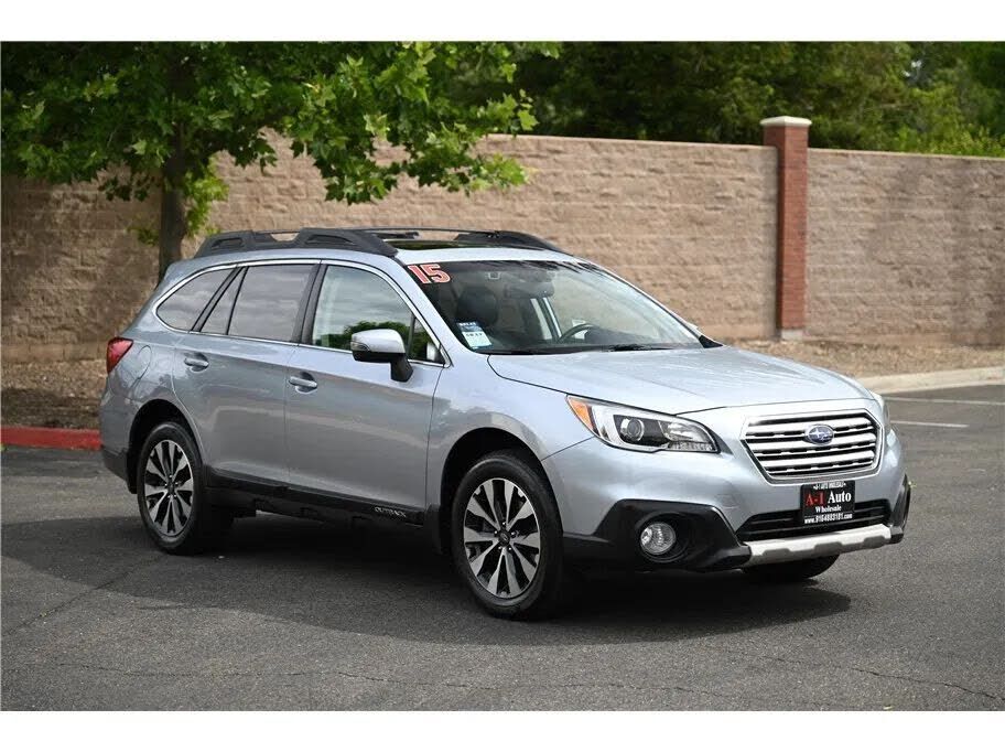 2015 SUBARU Outback