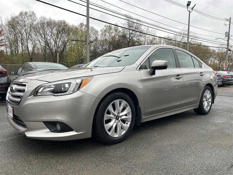 2016 SUBARU Legacy
