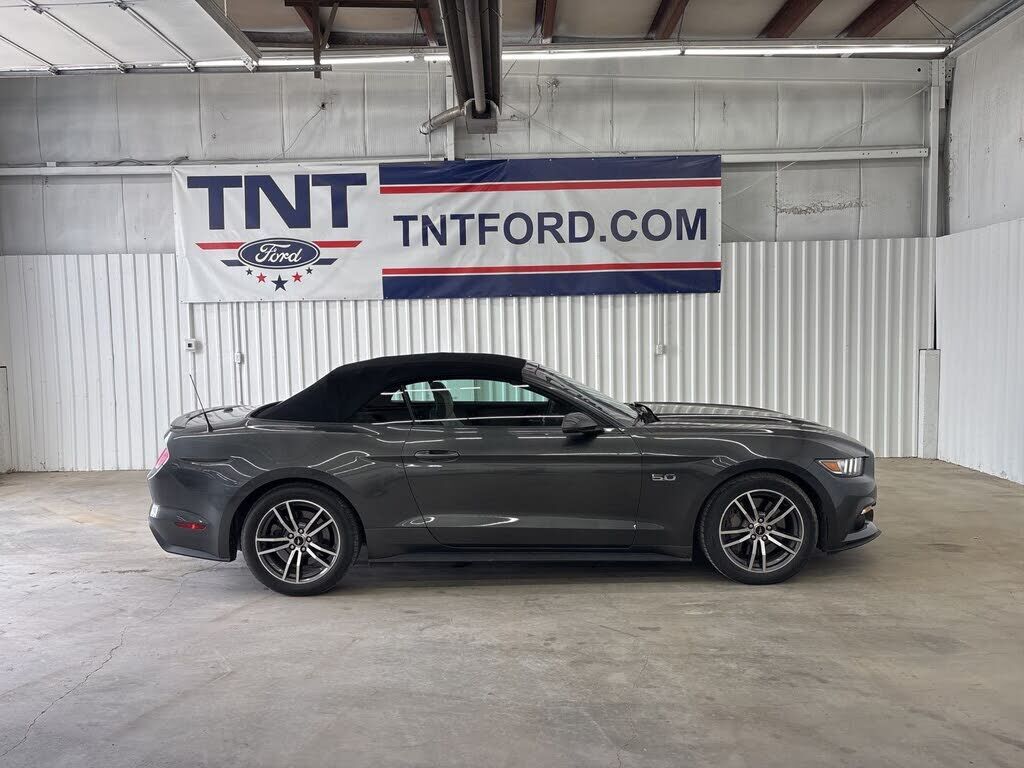 2016 FORD Mustang
