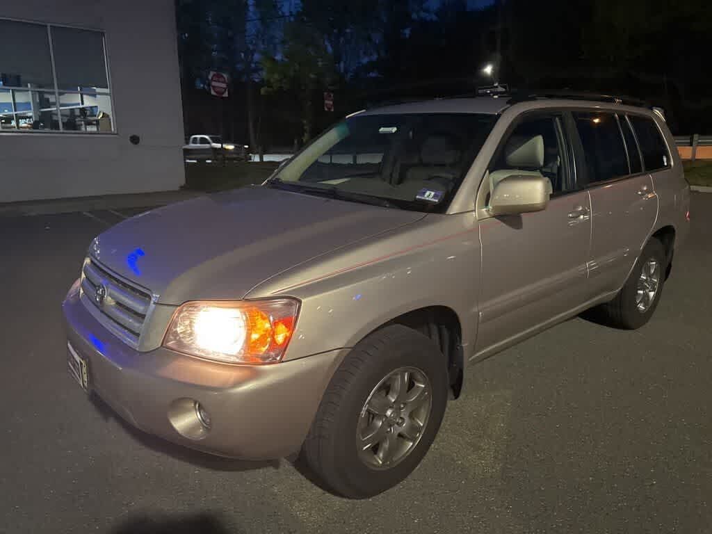 2004 TOYOTA Highlander
