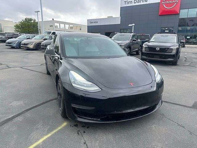 2019 TESLA Model 3