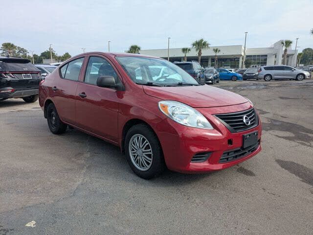 2014 NISSAN Versa
