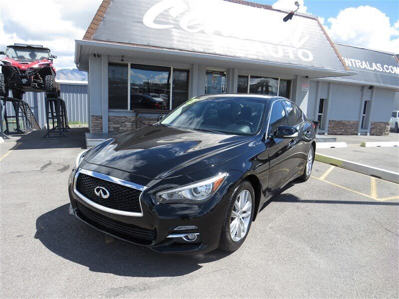 2017 INFINITI Q50