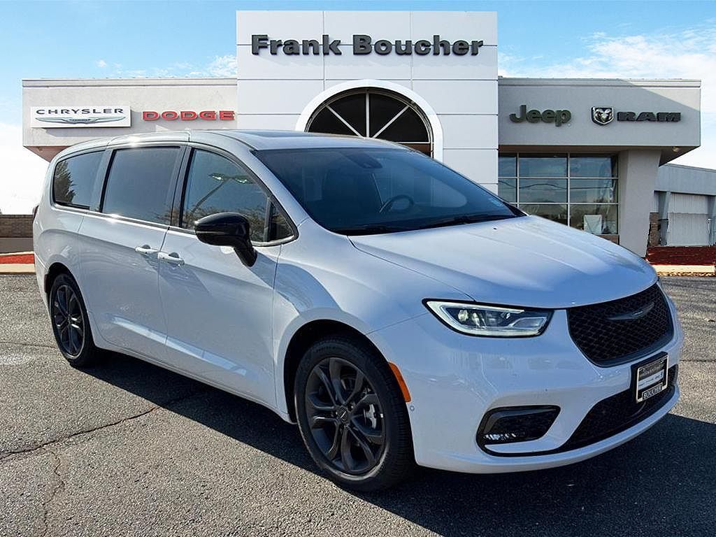 2026 CHRYSLER Pacifica