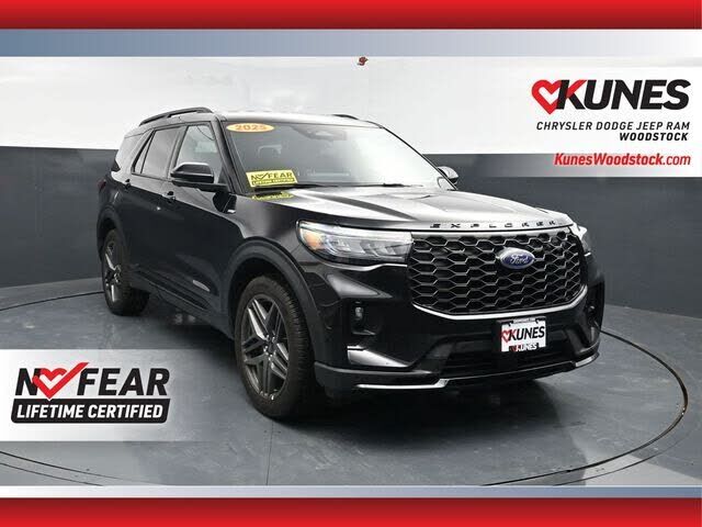2025 FORD Explorer