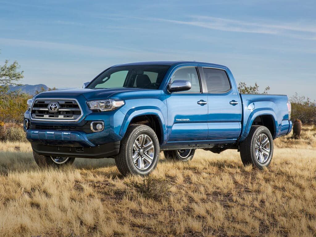 2017 TOYOTA Tacoma