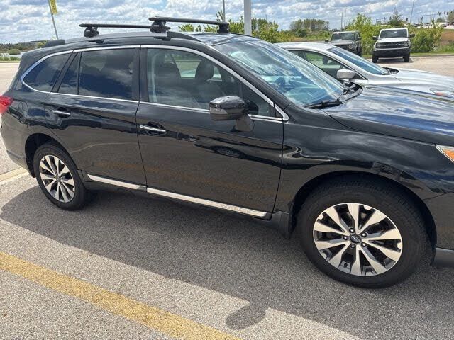 2017 SUBARU Outback