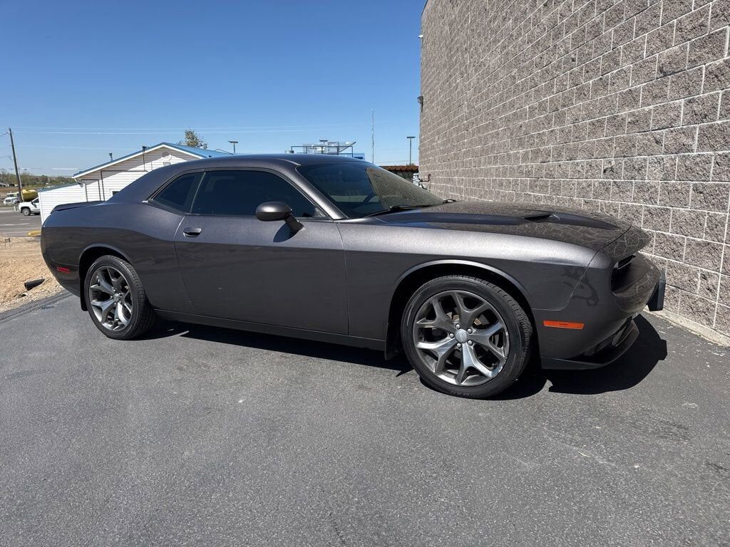 2016 DODGE Challenger