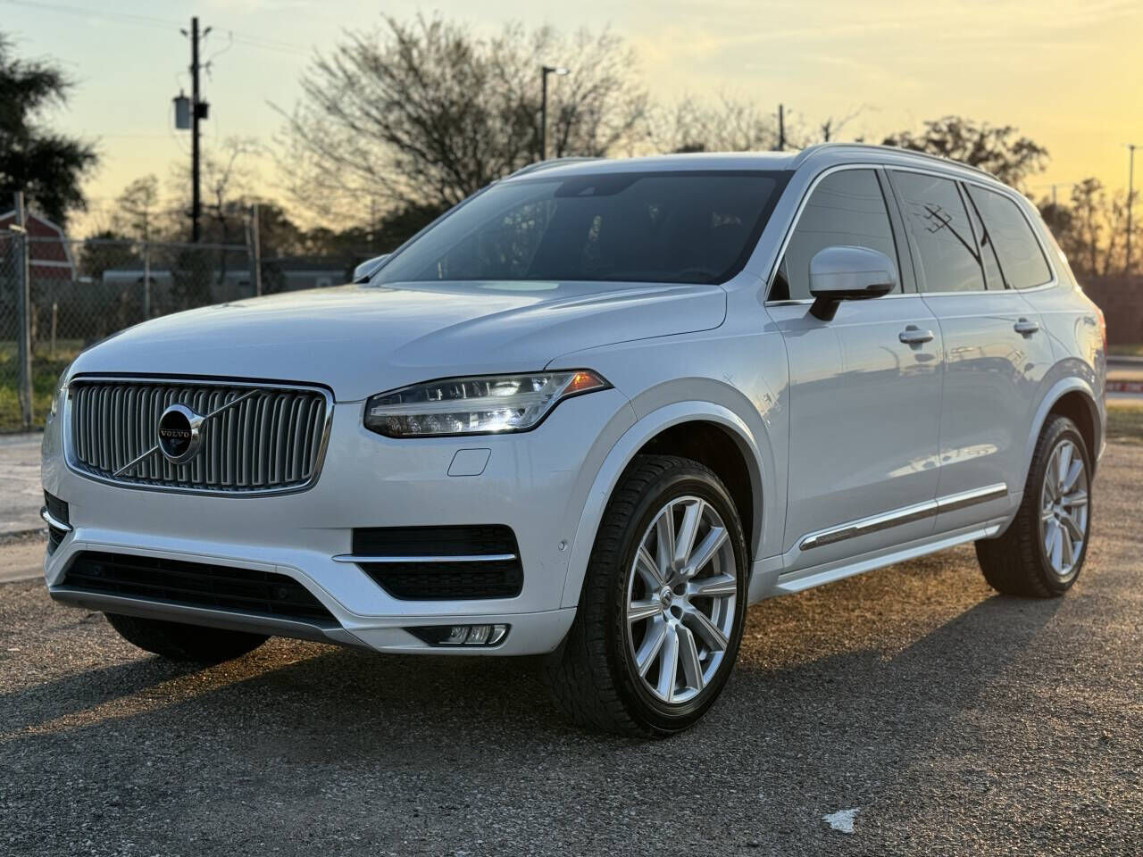 2016 VOLVO XC90