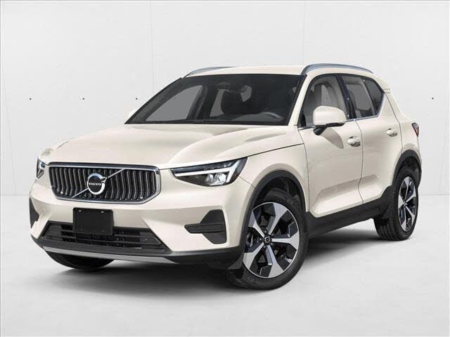 2025 VOLVO XC40