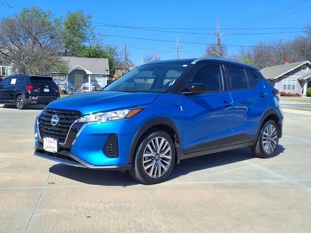 2024 NISSAN Kicks
