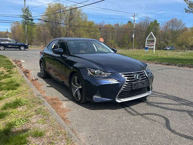 2017 LEXUS IS