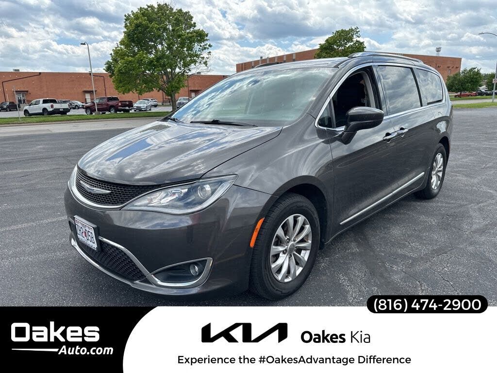 2019 CHRYSLER Pacifica