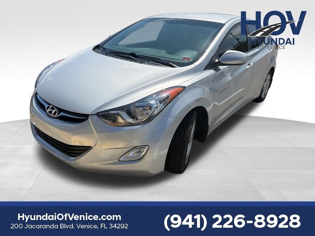 2013 HYUNDAI Elantra