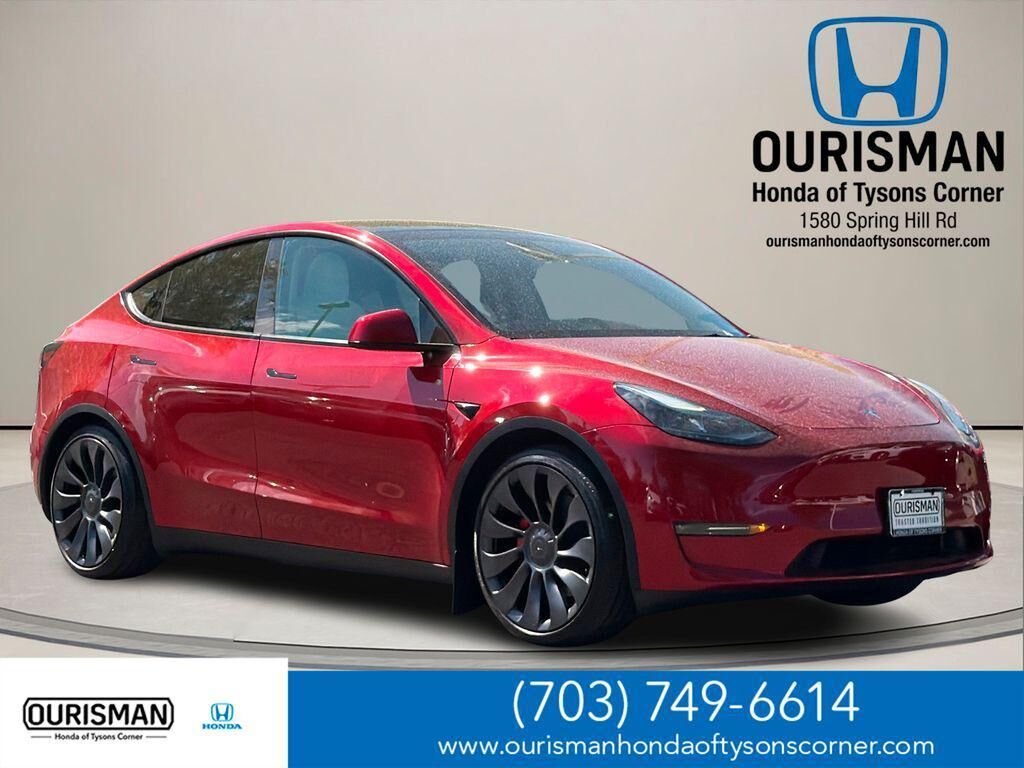 2024 TESLA Model Y