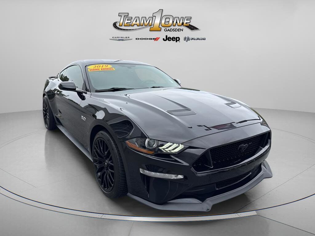 2019 FORD Mustang
