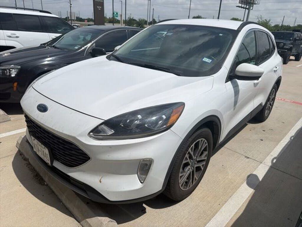 2020 FORD Escape