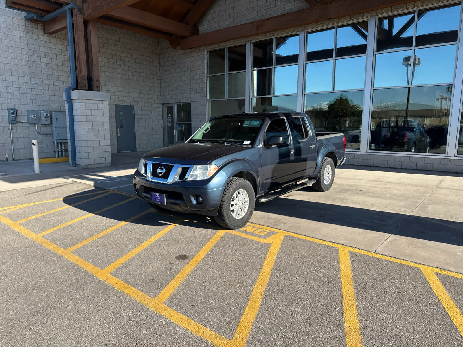 2016 NISSAN Frontier