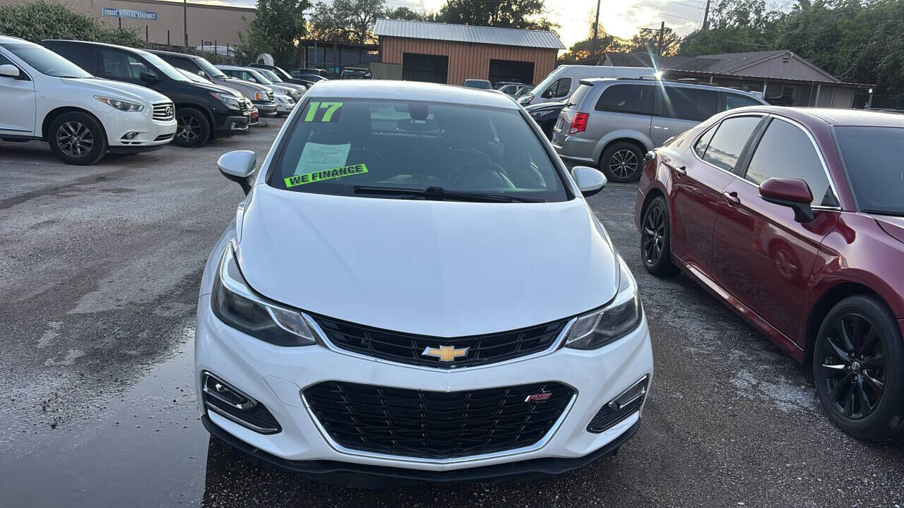 2017 CHEVROLET Cruze