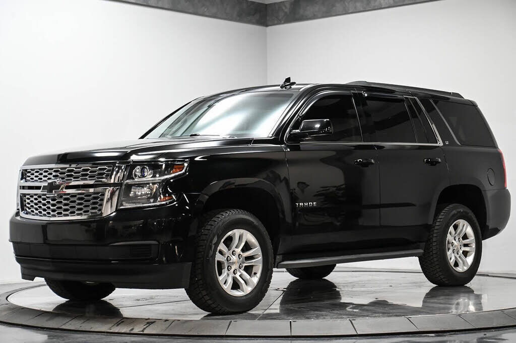2017 CHEVROLET Tahoe