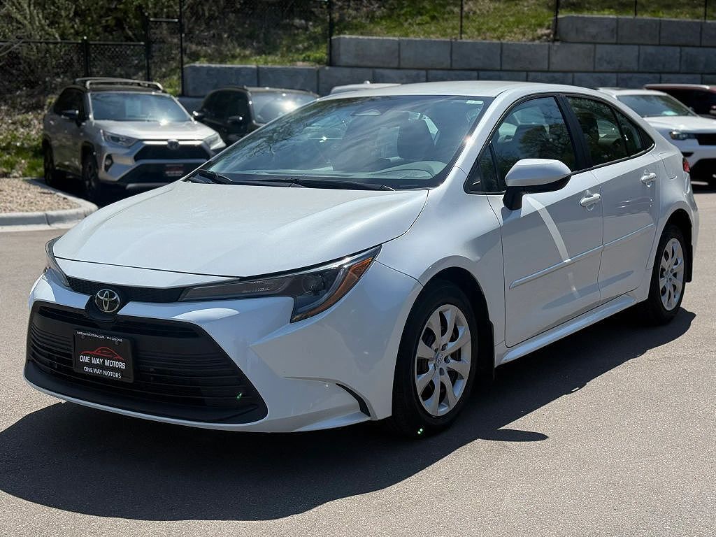 2023 TOYOTA Corolla