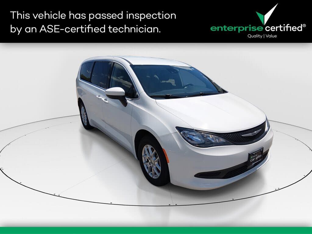 2023 CHRYSLER Voyager