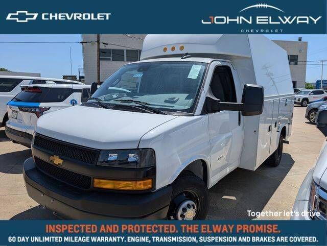2024 CHEVROLET Express