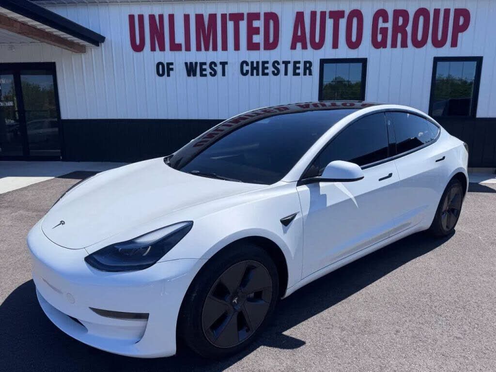 2023 TESLA Model 3