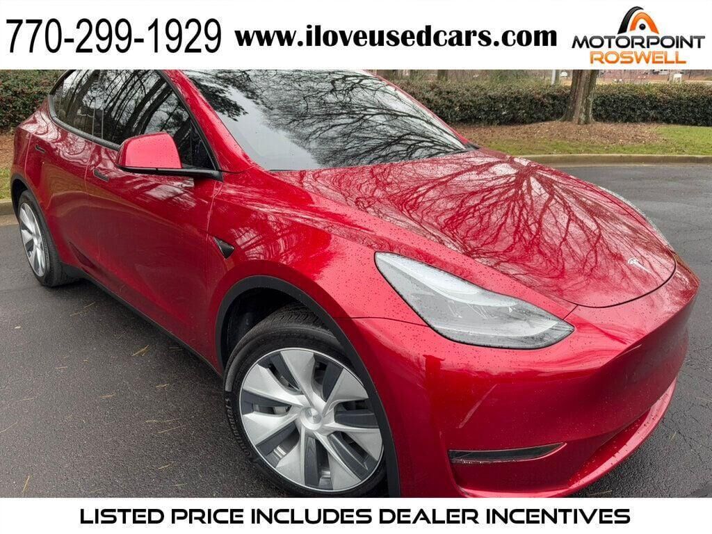 2024 TESLA Model Y