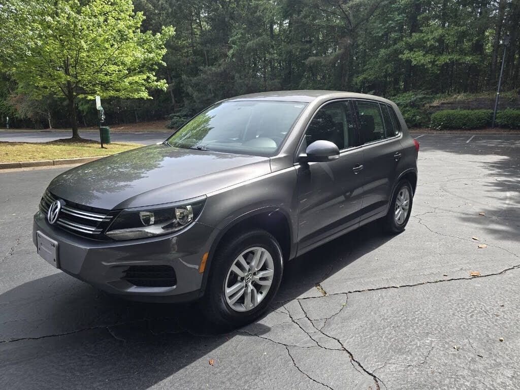 2012 VOLKSWAGEN Tiguan