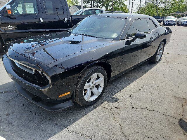 2013 DODGE Challenger