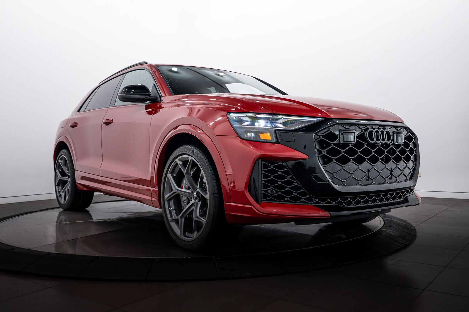 2026 AUDI RS Q8