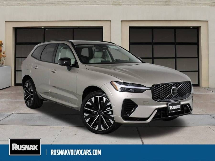 2026 VOLVO XC60