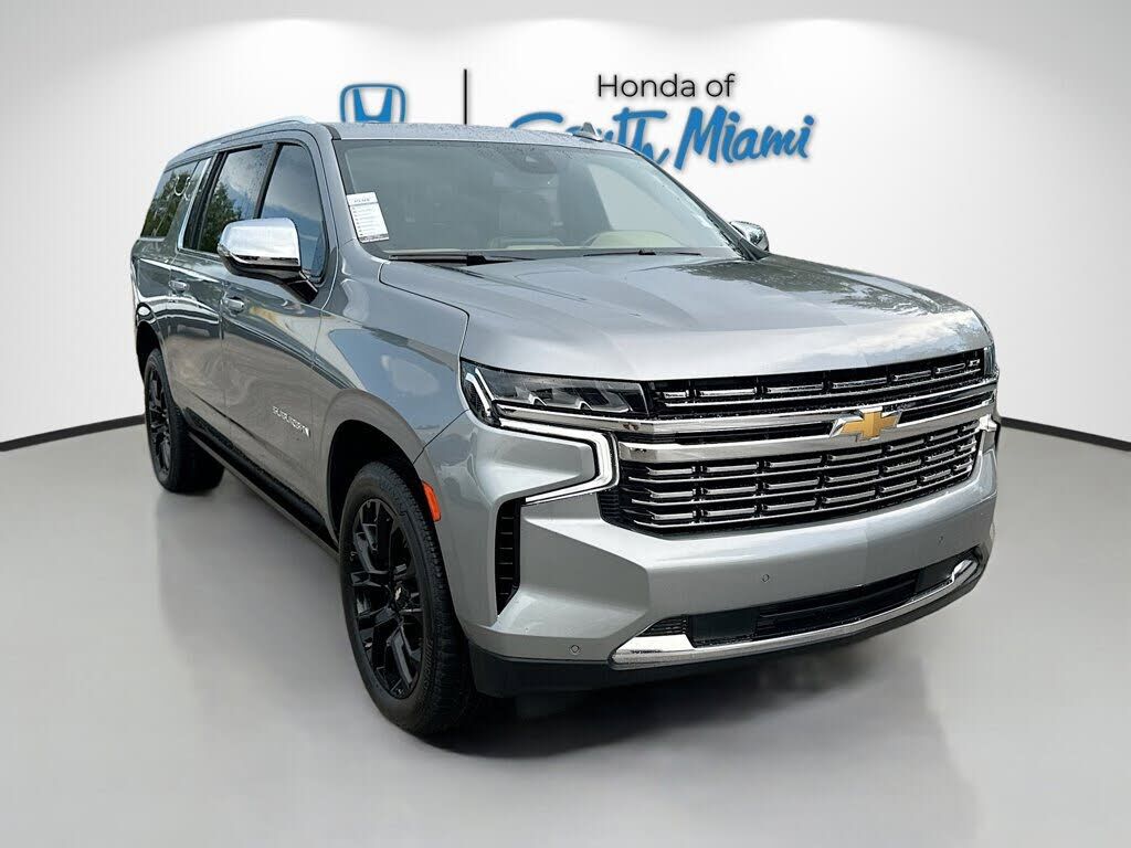 2023 CHEVROLET Suburban