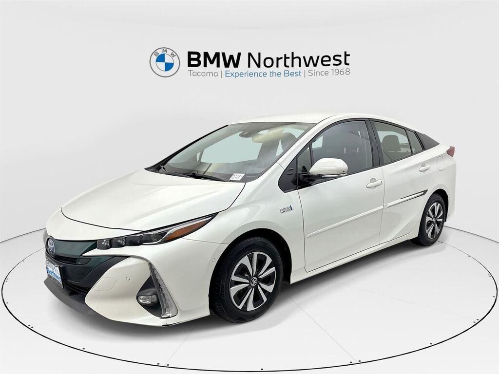 2018 TOYOTA Prius