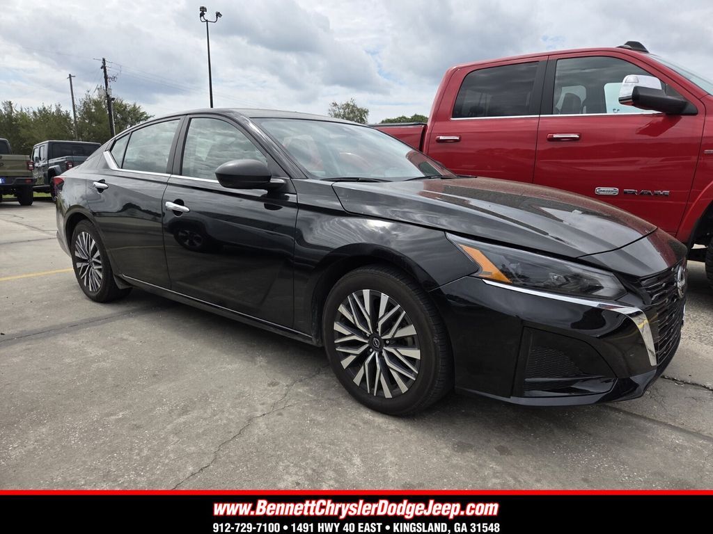 2024 NISSAN Altima
