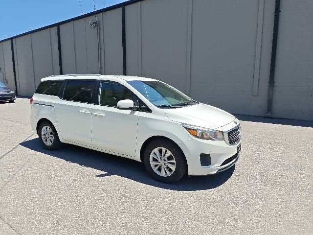 2017 KIA Sedona