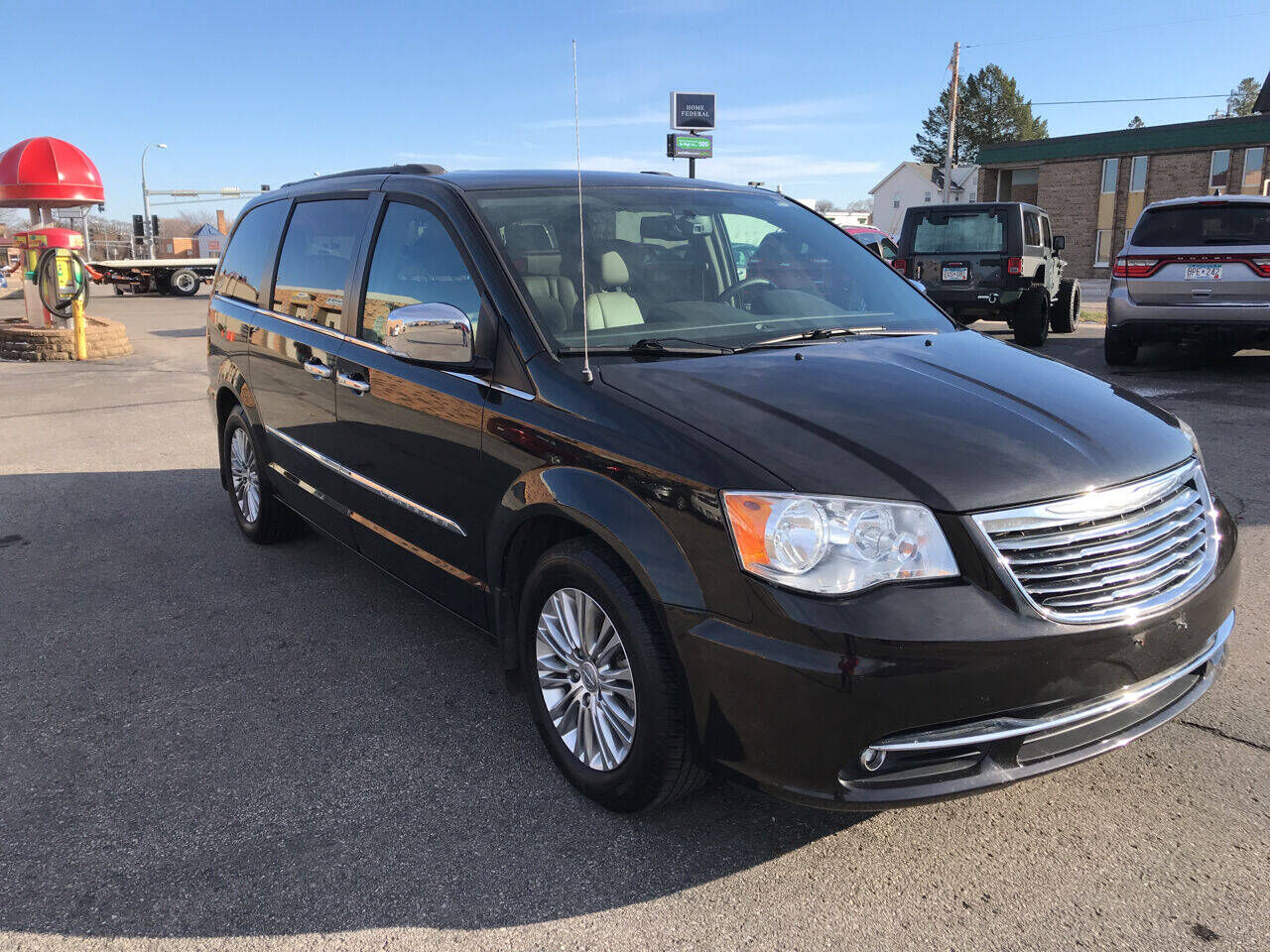 2015 CHRYSLER Town and Country
