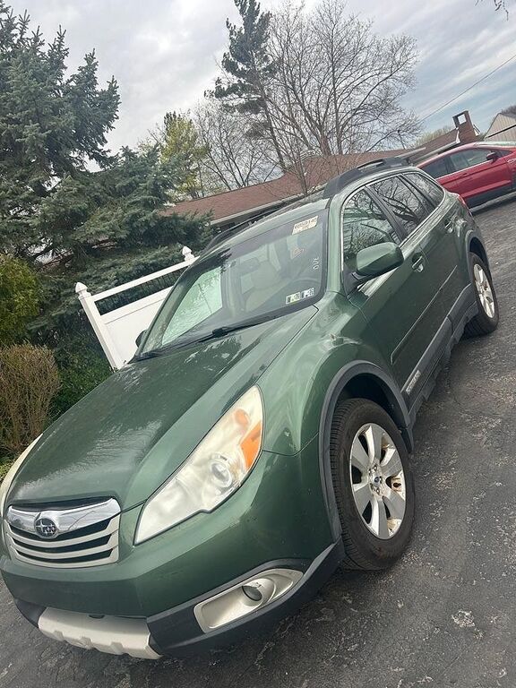 2012 SUBARU Outback
