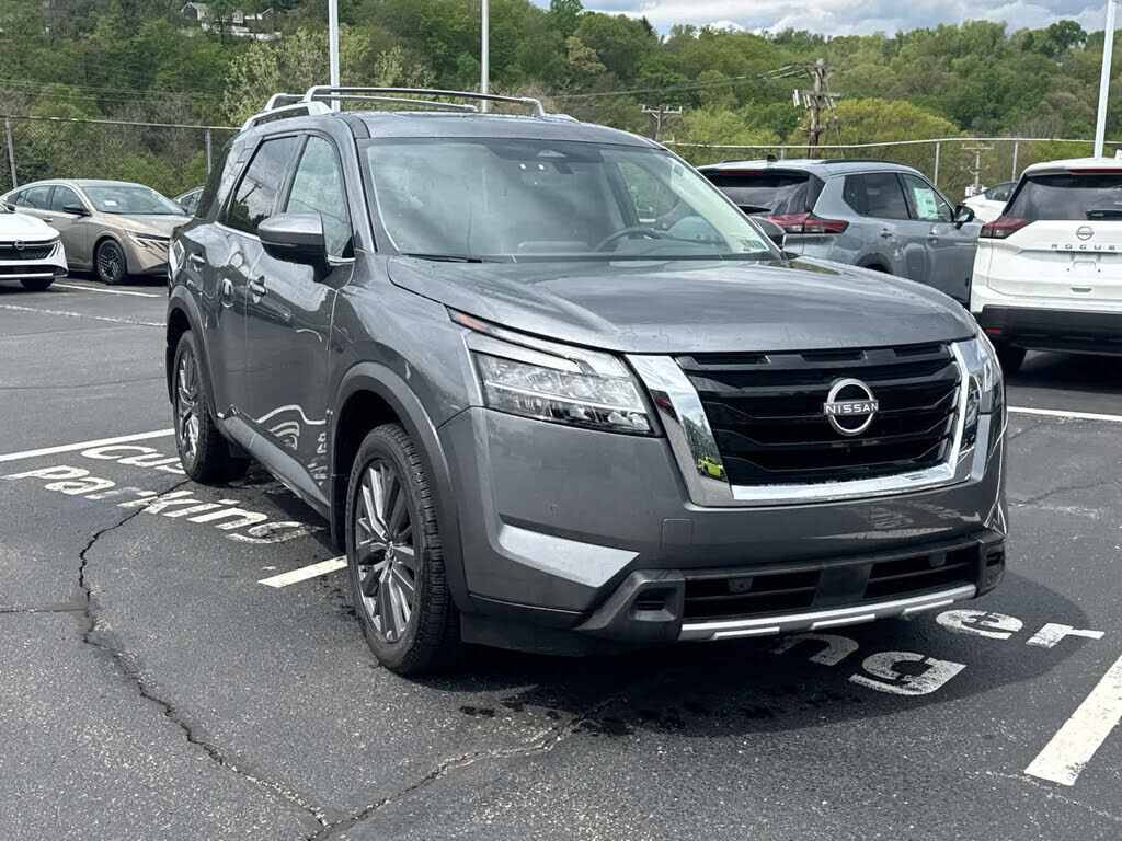2024 NISSAN Pathfinder