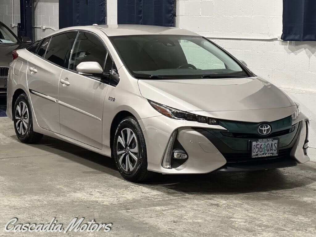 2017 TOYOTA Prius