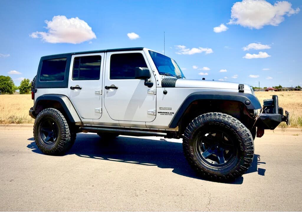 2011 JEEP Wrangler