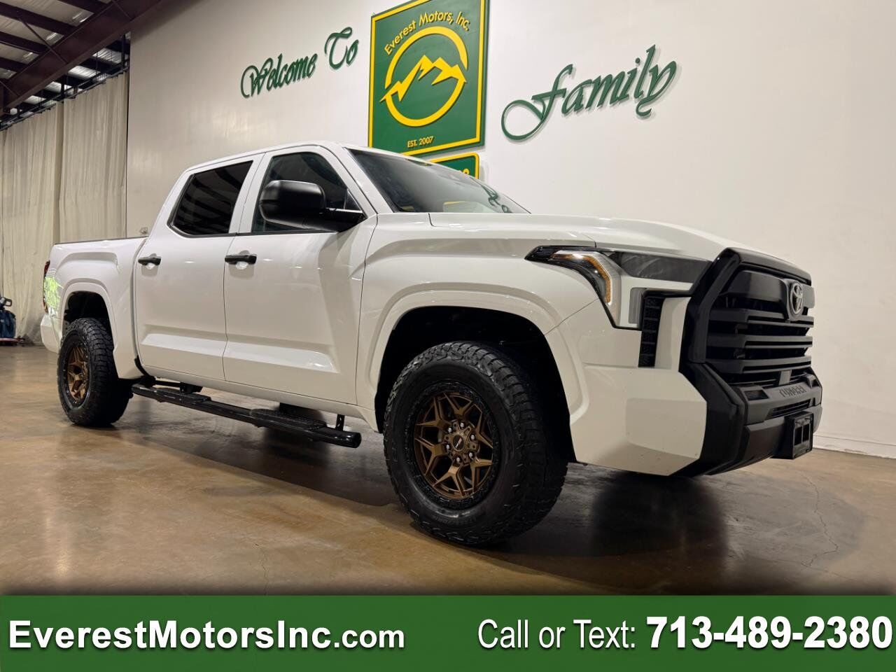 2024 TOYOTA Tundra