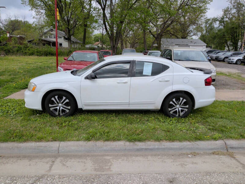 2012 DODGE Avenger
