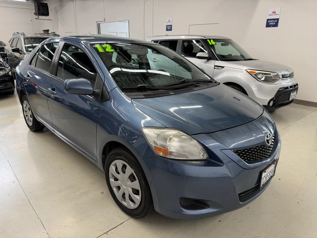 2012 TOYOTA Yaris