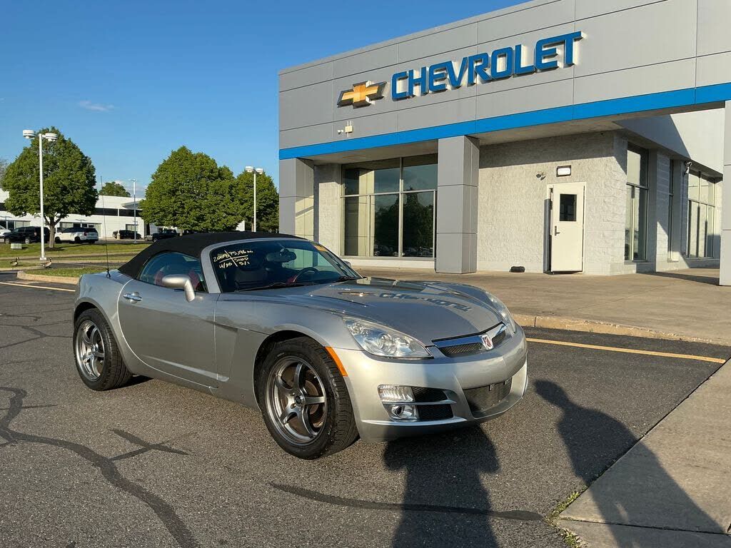 2008 SATURN Sky