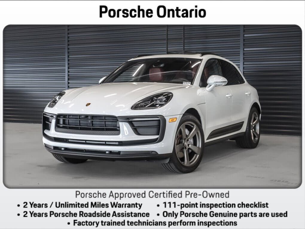 2022 PORSCHE Macan