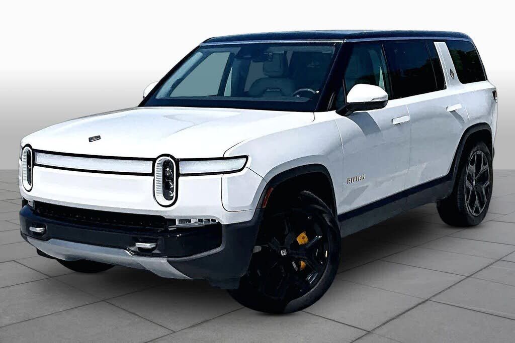 2024 RIVIAN R1S